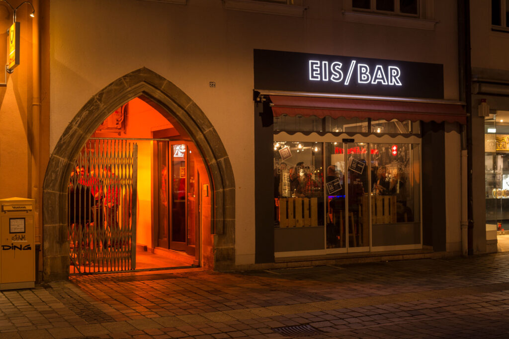 LoLA in der Eisbar